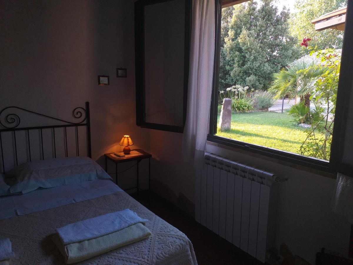 B&B Is Camminantis Nurallào エクステリア 写真